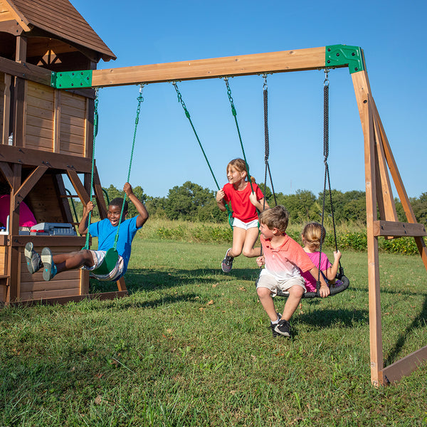 Provide hours of entertainment with 2 belt swings, a disc web swing, and an upper fort with play features.
