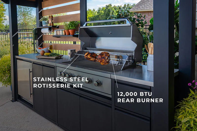 Sturdy cedar posts, galvanized steel hardware, corrosion-resistant steel roofs — it’s all part of our commitment to ensure you have a beautiful gazebo that can stand up to anything.